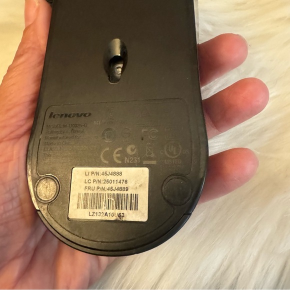 Lenovo USB Wired Optical Mouse M-U0025-O Black 3-Button with Scroll Wheel - Picture 5 of 7